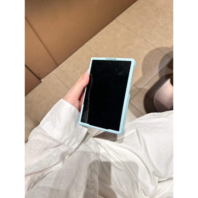 人気アニメ「ちいかわ」のジョークベアデザインのスマートフォン - Phone Zone Accessories & Repair Photos のレビューと価格